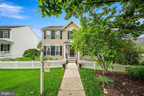 15 Blue Bird Ln, COCHRANVILLE, PA, 19330-9416 | Card Image