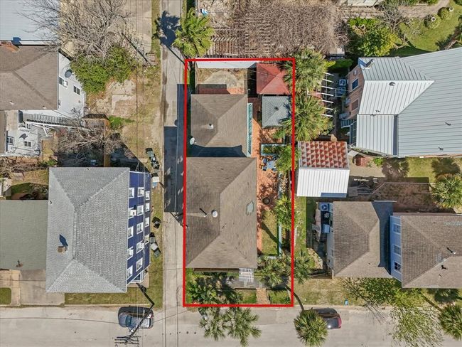 1014 20 Th St, House other with 3 bedrooms, 3 bathrooms and 2 parking in Galveston TX | Image 13