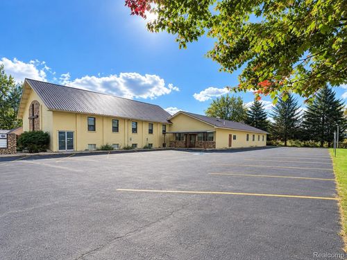 8121 N Wheeler Rd, Wheeler, MI, 48662-9537 | Card Image