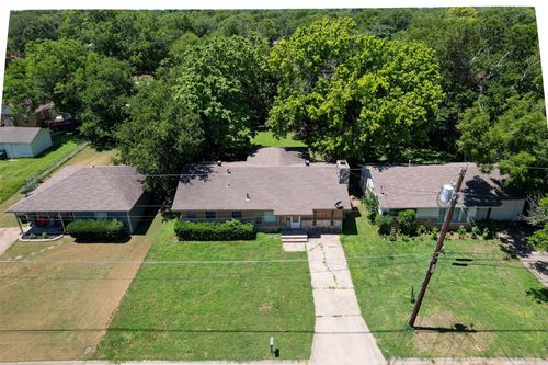 607 N Wood St, Cleburne, TX, 76033-5843 | Card Image
