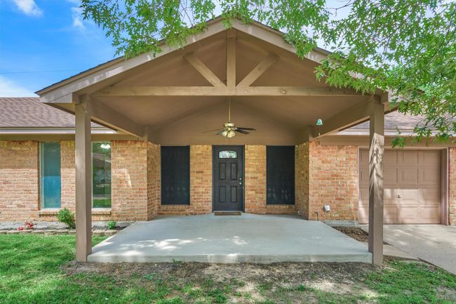 29318 Waltham St, House other with 3 bedrooms, 2 bathrooms and 2 parking in Spring TX | Image 4