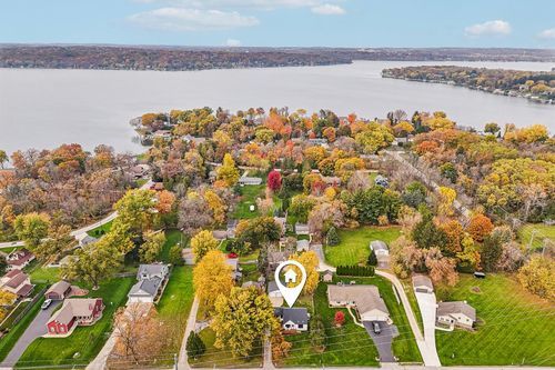 N20W28318 Oakton Road, Delafield, WI, 53072 | Card Image