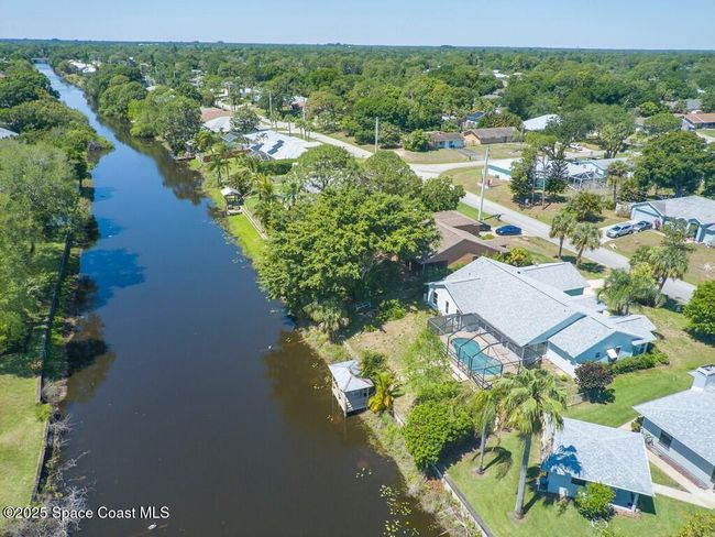 344 Concha Dr, House other with 3 bedrooms, 2 bathrooms and null parking in Sebastian FL | Image 32