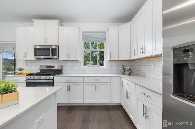 1617 Swales Ct, Townhouse with 3 bedrooms, 4 bathrooms and null parking in Monroe NJ | Image 8