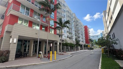 apt-515-7875 Nw 107th Ave, Doral, FL, 33178-4422 | Card Image