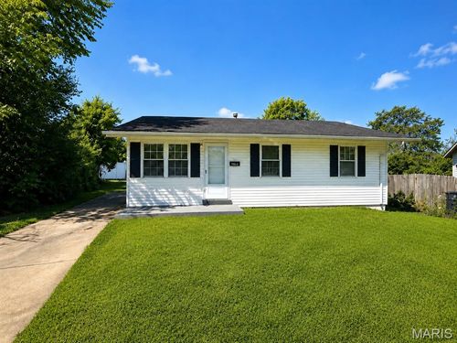6005 Shillington Dr, Berkeley, MO, 63134-2222 | Card Image