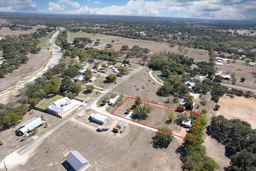 b-c-1411 Democrat St, Blanco, TX, 78606-5847 | Card Image