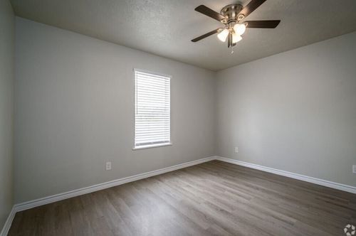 7071 S Bilbo Rd Unit 5, Orange, TX, 77632 | Card Image