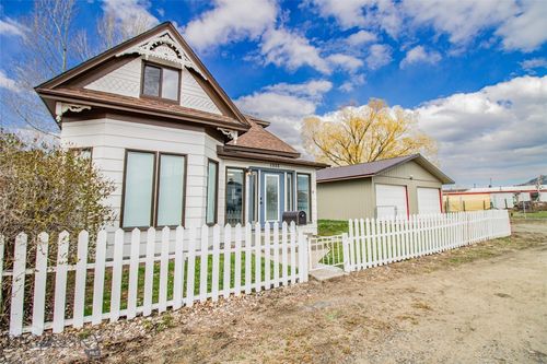1335 Iowa Ave, Butte, MT, 59701-5235 | Card Image