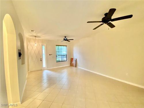 7472 Bristol Cir, NAPLES, FL, 34120-0693 | Card Image