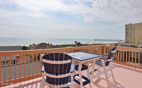 1111 1st St N, JACKSONVILLE BEACH, FL, 32250-7203 | Card Image