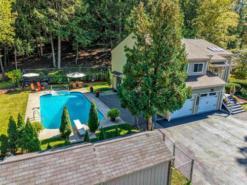 4 Meadowview Ln, Merrimack, NH, 03054-2921 | Card Image