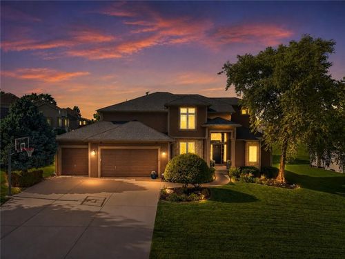 24004 W 68th St, Shawnee, KS, 66226-3537 | Card Image