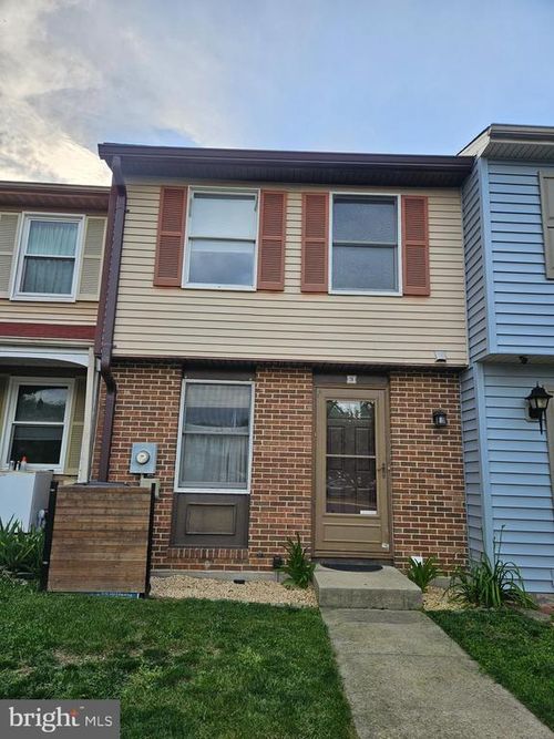 3 Valley Park Ct, DAMASCUS, MD, 20872-2379 | Card Image