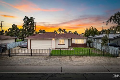749 Browning Rd, Mc Farland, CA, 93250-1027 | Card Image