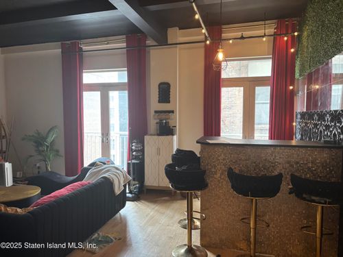 9f-16 W 19th Street, New York, NY, 10011 | Card Image