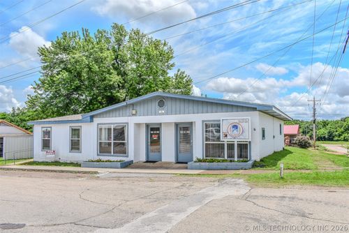 106 Se 2nd St, Antlers, OK, 74523-4012 | Card Image