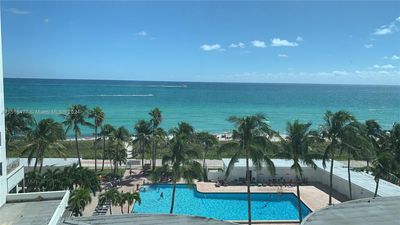 703 - 6345 Collins Ave, Condo with 0 bedrooms, 1 bathrooms and null parking in Miami Beach FL | Image 2