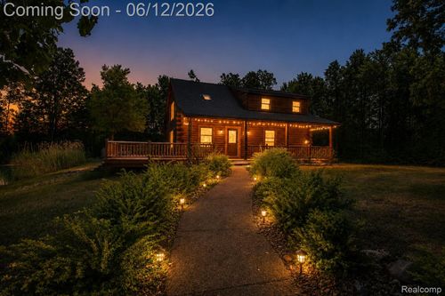 5432 N 7 Mile Rd, Pinconning, MI, 48650-8915 | Card Image