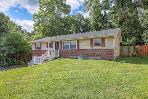 1605 Ne 72nd St, Gladstone, MO, 64118-2206 | Card Image
