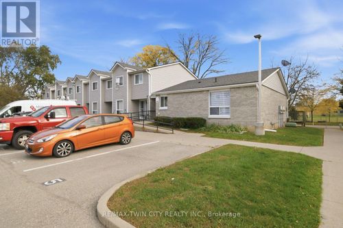 5-492 Grey Street, Brantford, ON, N3S7S6 | Card Image