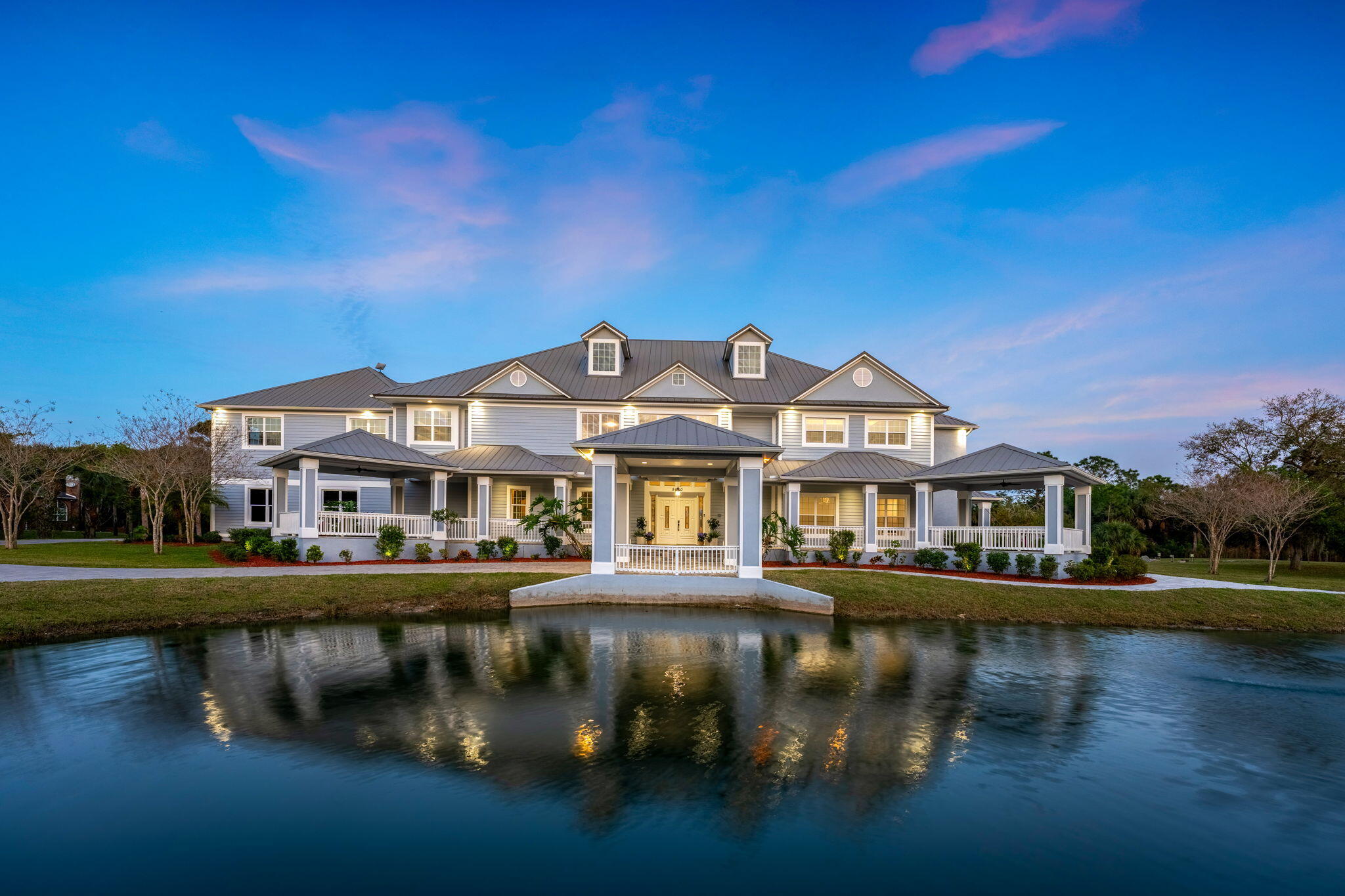 Willoughby Dr, Melbourne, FL 32934