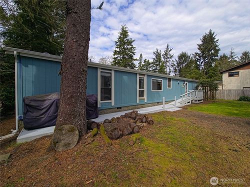 1301 321st Pl, Ocean Park, WA, 98640-5474 | Card Image