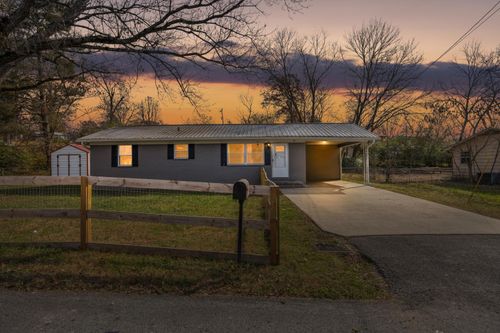 2801 Midfield Cir Se, Cleveland, TN, 37323-0550 | Card Image