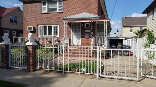 246-11 Memphis Ave, Rosedale, NY, 11422-2150 | Card Image