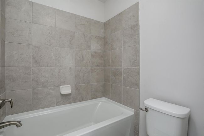 667 Allegheny Dr, House other with 4 bedrooms, 3 bathrooms and null parking in South Lyon MI | Image 28