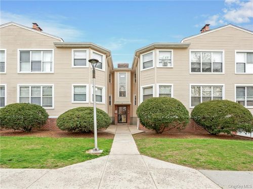 1e-15 Quinby Ave, White Plains, NY, 10606-3270 | Card Image