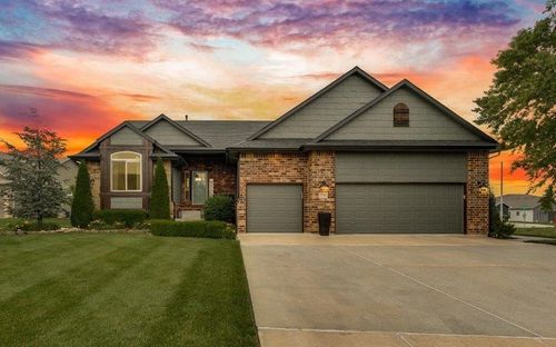 2332 N Lakeview Ct, Andover, KS, 67002-8047 | Card Image