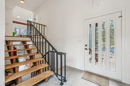 4 Mountain Brook Rd, Cornwall, NY, 12518-1808 | Card Image