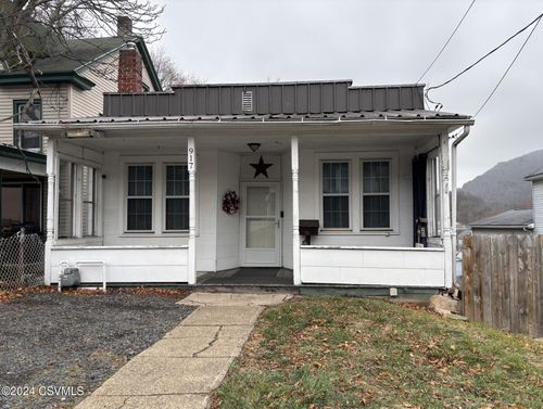 917 W Chestnut Street, Coal Township, PA, 17866 | Card Image