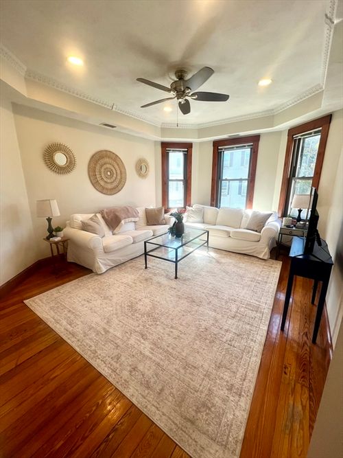 2-261 E St, Boston, MA, 02127-4645 | Card Image
