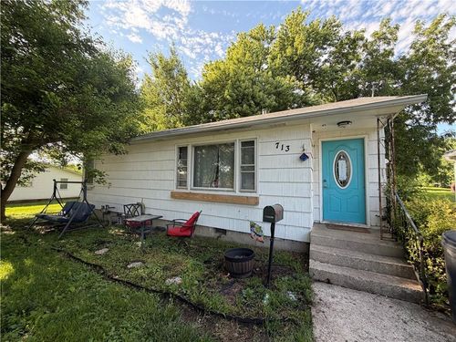 713 E 2nd St, Cameron, MO, 64429-1945 | Card Image