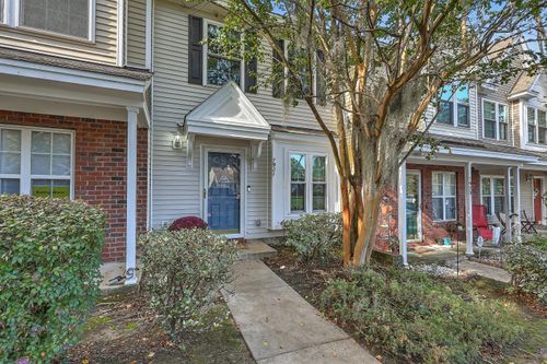 7921 Shadow Oak Dr, North Charleston, SC, 29406-9574 | Card Image