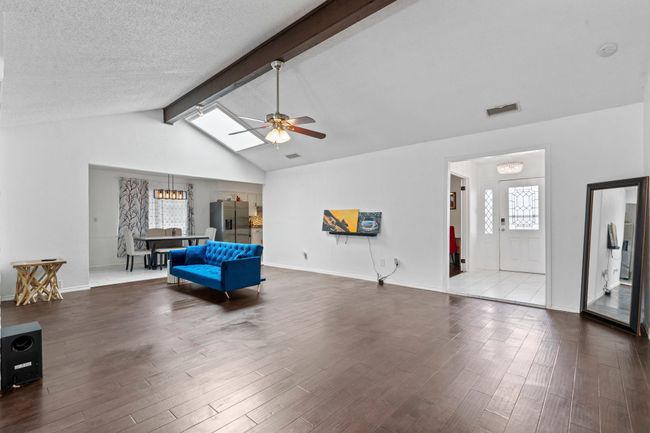 1426 Northridge Dr, House other with 4 bedrooms, 3 bathrooms and null parking in Carrollton TX | Image 5