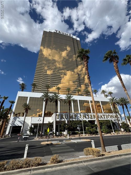 2102-2000 N Fashion Show Dr, Las Vegas, NV, 89109-1936 | Card Image