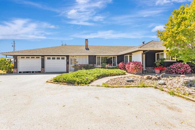 14205 Sycamore Ave, House other with 4 bedrooms, 2 bathrooms and 2 parking in San Martin CA | Image 5