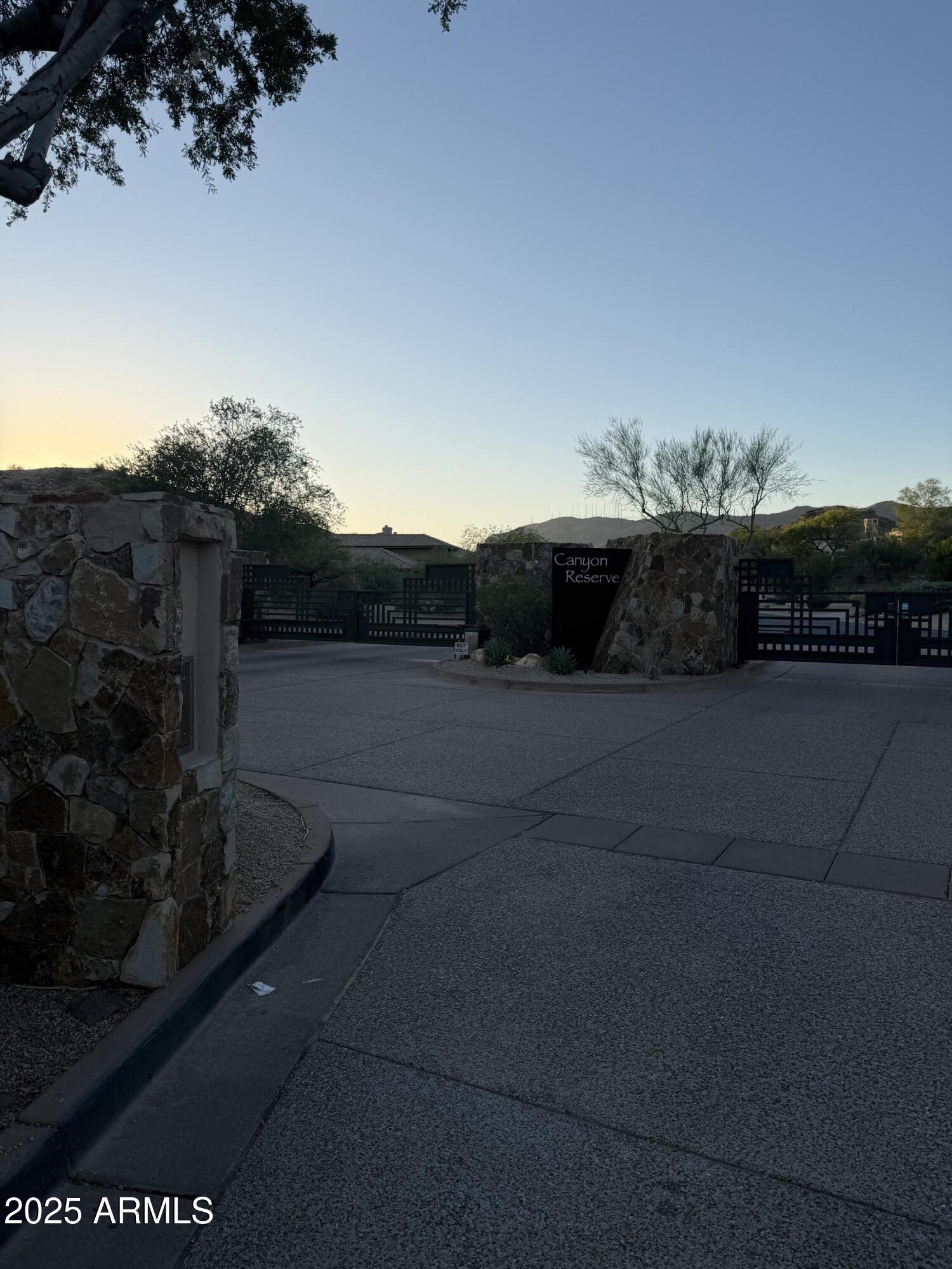 Land in Phoenix 3