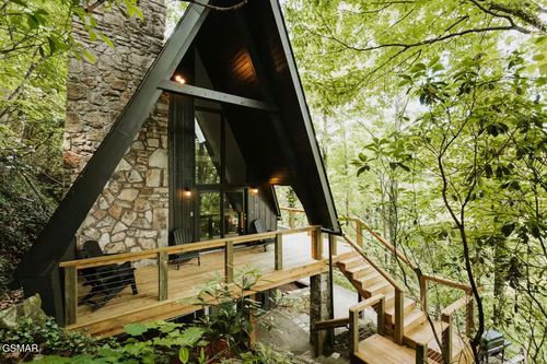 1382 N Baden Dr, Gatlinburg, TN, 37738-3803 | Card Image