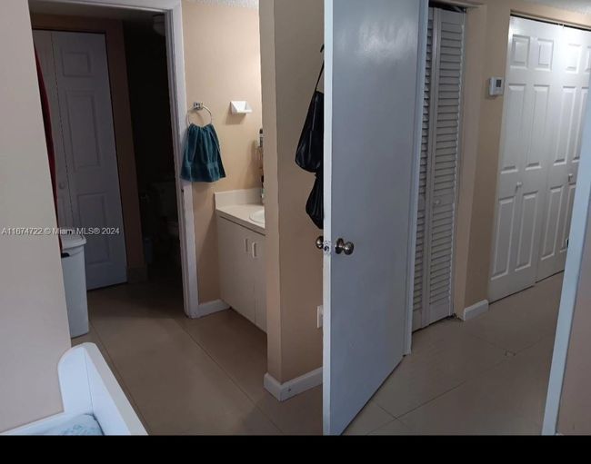 APT-108 - 18870 Nw 57 Th Ave, Condo with 2 bedrooms, 2 bathrooms and null parking in Hialeah FL | Image 13