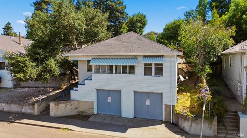 1190 Silverado Trl, Napa, CA, 94559-2715 | Card Image