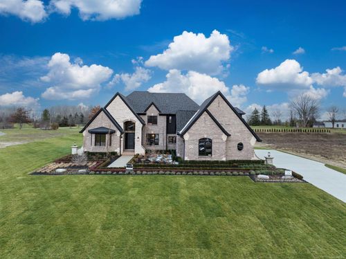 67770 Overlook Trail Drive, Washington Township, MI, 48095 | Card Image