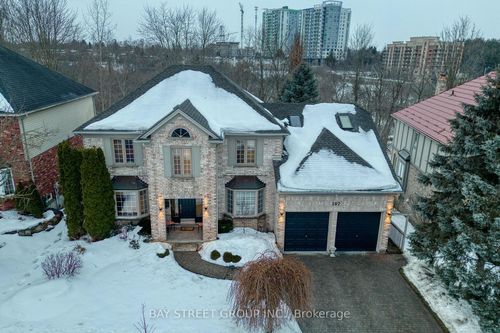 107 Glenridge Cres, London, ON, N6G4X9 | Card Image