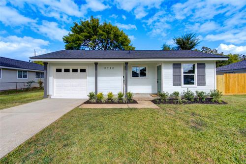 2713 Raymond St, Pasadena, TX, 77506-3135 | Card Image