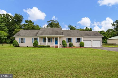 1 Hunters Mill Rd, MILTON, DE, 19968-9400 | Card Image