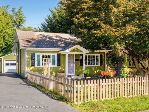 80 Millers Ln, Kingston, NY, 12401-5245 | Card Image