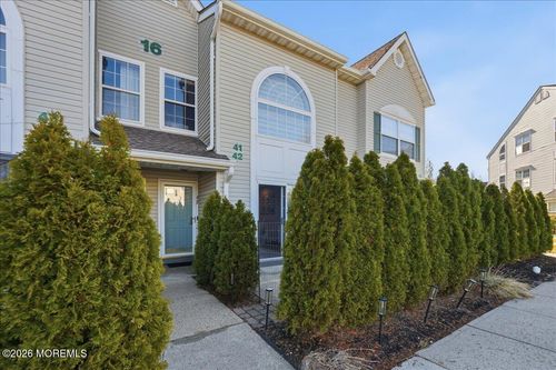 42 Richmond Ct, Tinton Falls, NJ, 07712-7735 | Card Image